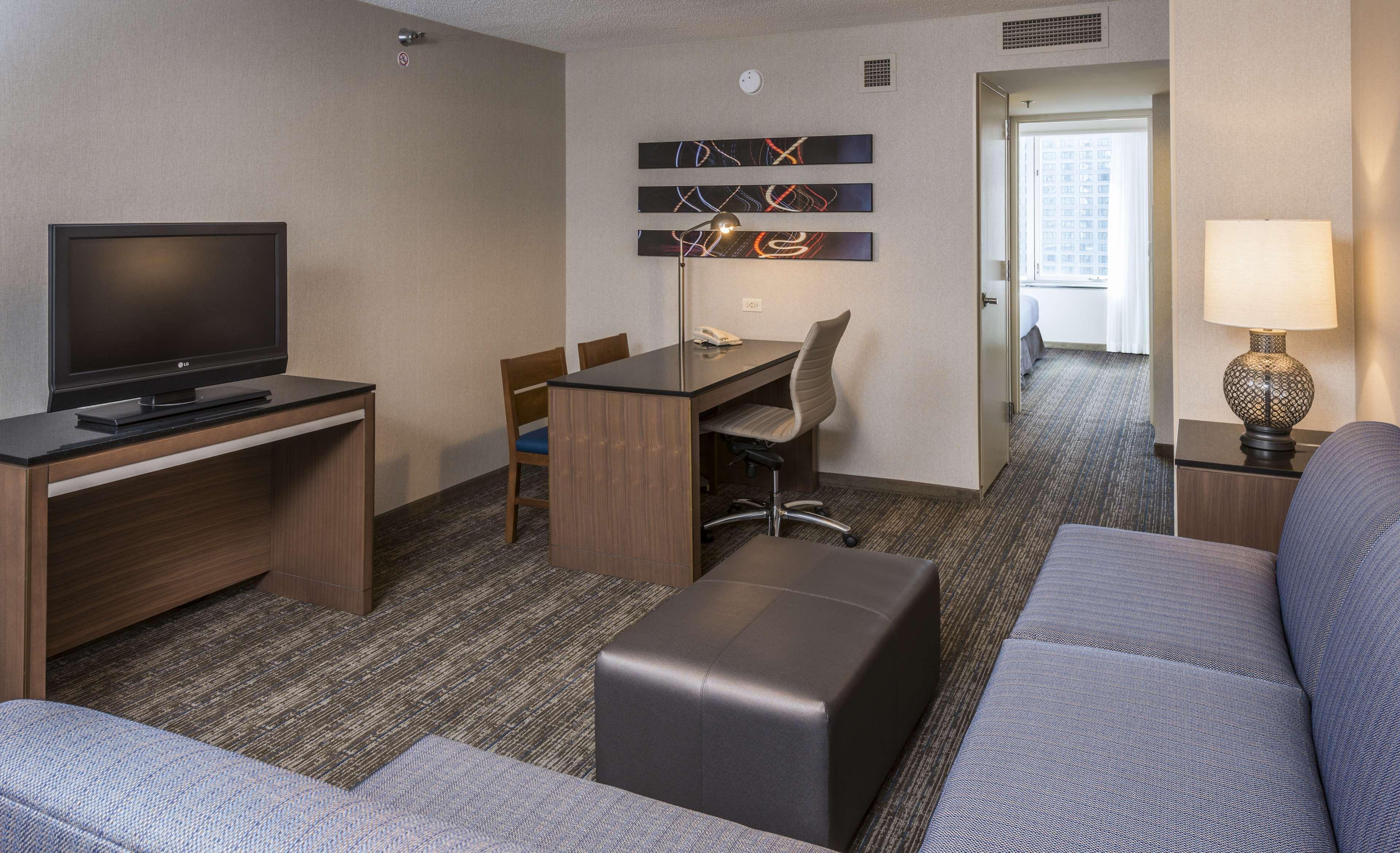 Embassy Suites By Hilton Chicago Downtown Magnificent Mile Zewnętrze zdjęcie